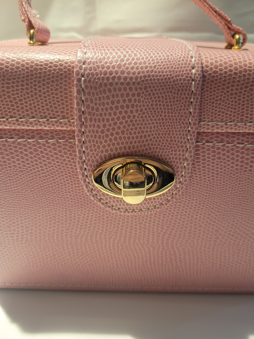 Structured Pink Top-Handle Jewelry Case - Picture 5 of 10